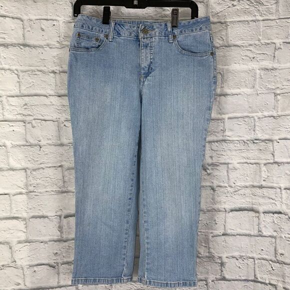 St. John’s Bay light washed Capri jeans Sz 8 women - Picture 1 of 7